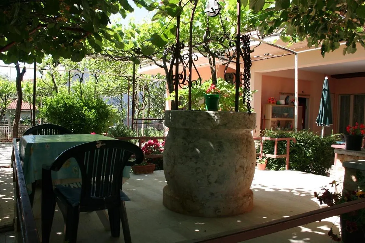 Apartment Ines Pula