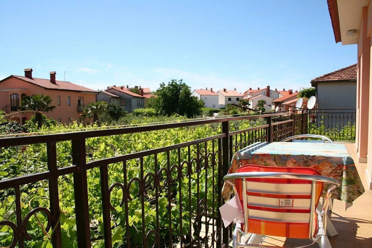 Apartment Ines Pula