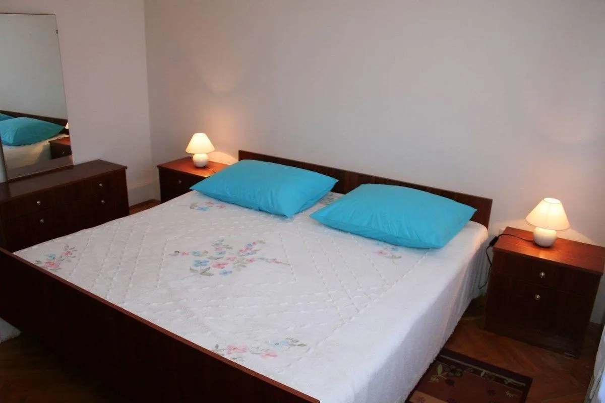 Apartment Ines Pula